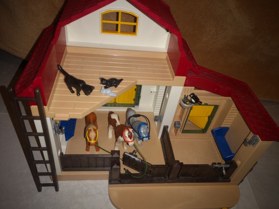 Playmobil Country 6927 stadnina koni kucyków komplet +gratis