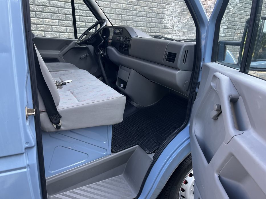 Sprzedam  sliczna autolawete z klima