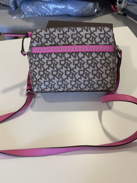 Сумка через плече DKNY