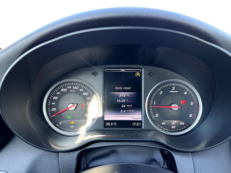 Mercedes-Benz C220d
