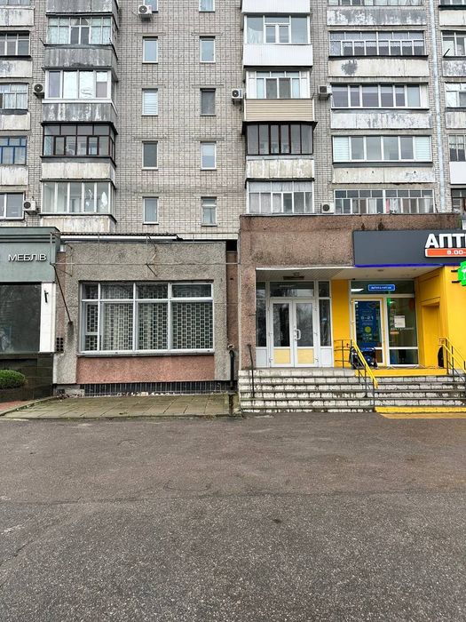 Сдам в аренду 100 кв.м.Красная линия