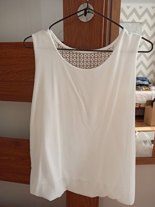 Szyfonowa bluzka z ozdobnym tyłem