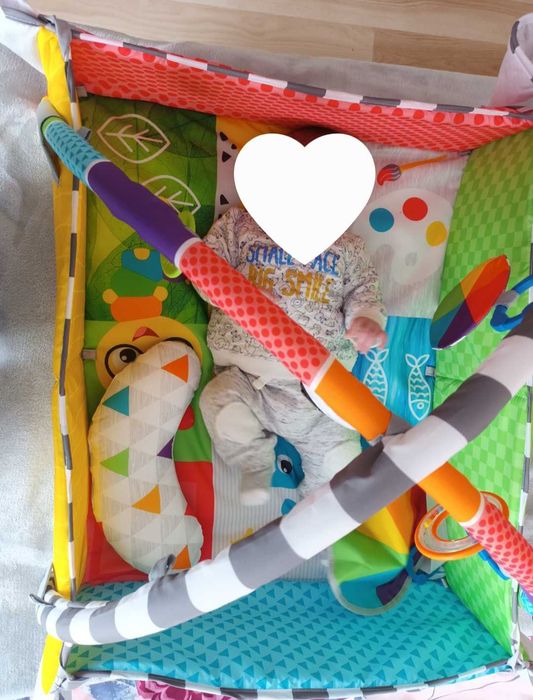 mata edukacyjna basen z kulkami dla dzieci