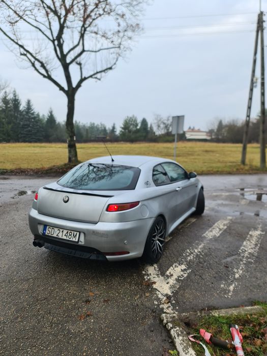 Alfa Romeo GT 2004