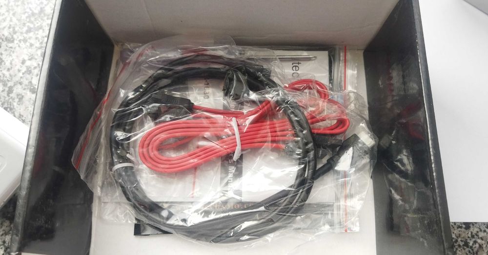 Card Reader  Techsolo TCR   all in  one