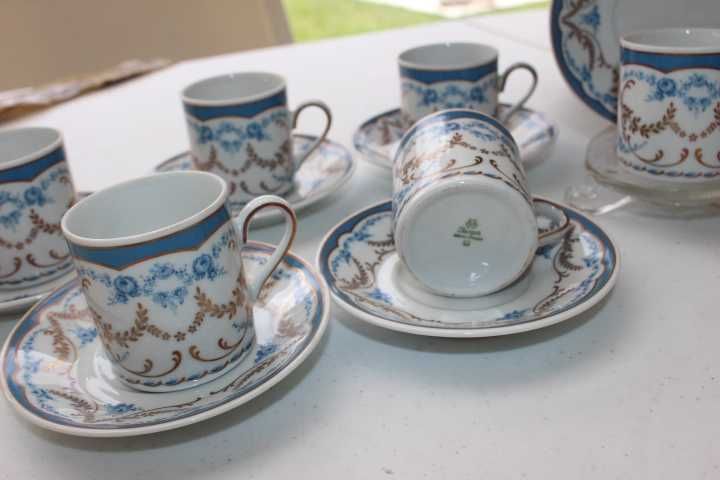 Chávenas de café . Porcelana alemão Jaeger . Cada 3€