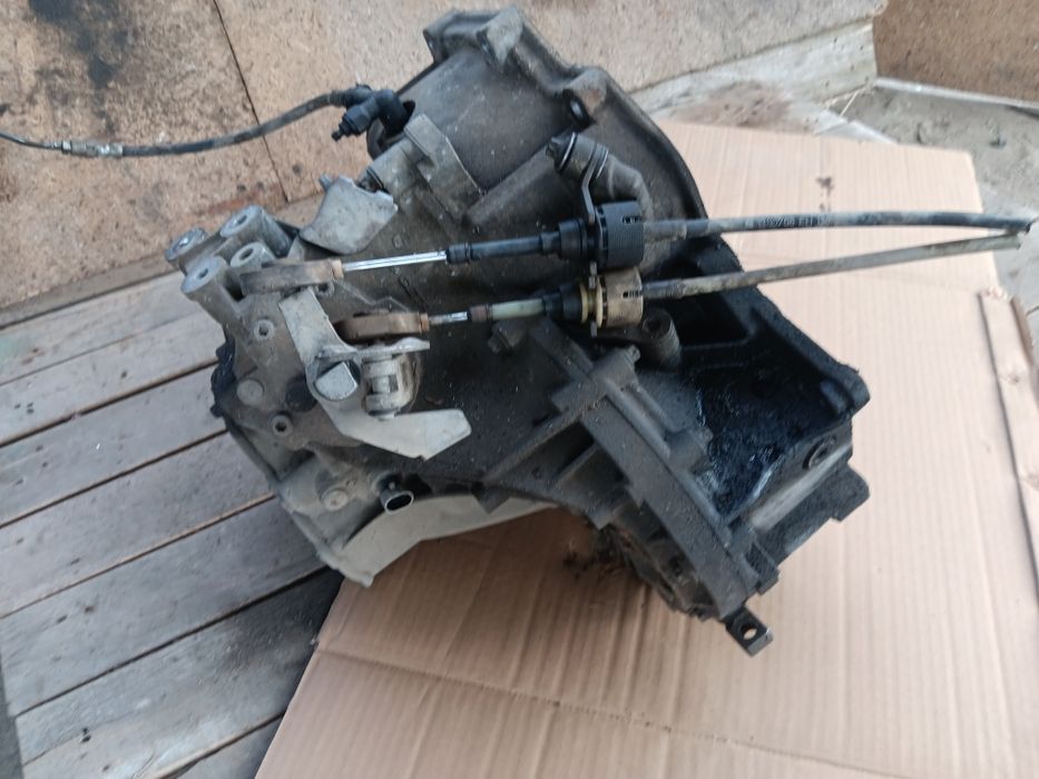 Opel Astra h 3 III skrzynia biegów manualna F23 1.7 Z17DTH