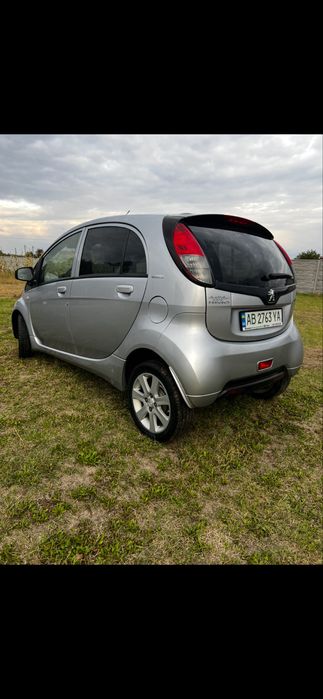 peugeot ion 2015