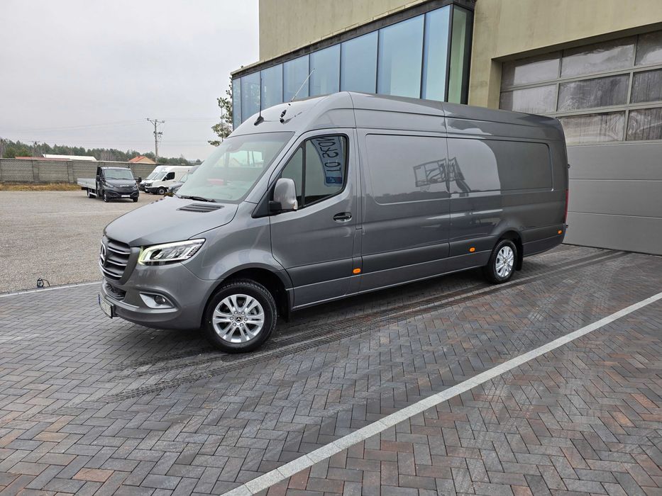 Капсула часу Новий Mercedes-Benz 319 CDI 3.0 (190 к.с.) 2021, 1 т.км