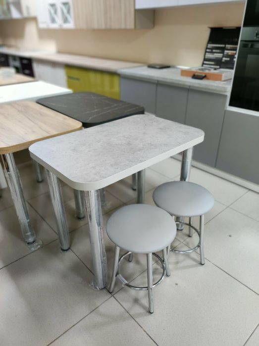 Столи кухонні, столи обідні Харків, столы обеденные в ассортименте