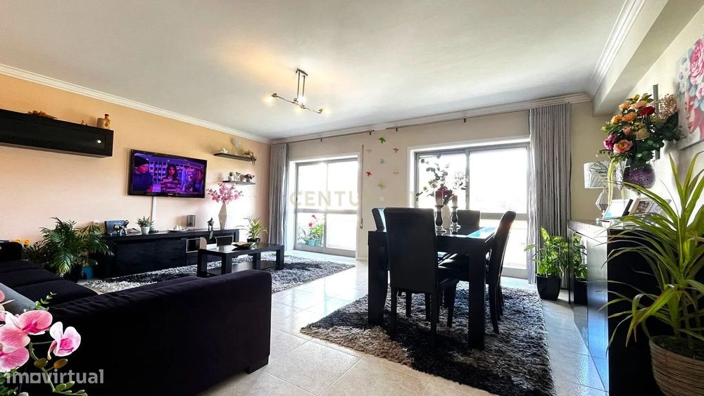 Apartamento T2 com Varanda e Vista em Viana do Castelo