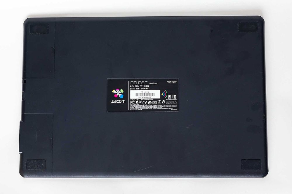 Profesjonalny Tablet Graficzny Wacom Intuos Pro M PTH-651-RUPL Medium – komplet, pudełko, stan bdb