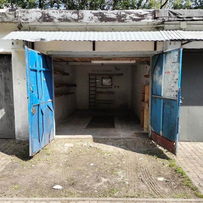 Garaż murowany / Magazyn 18m2, kanał, prąd, Konstancin Jeziorna