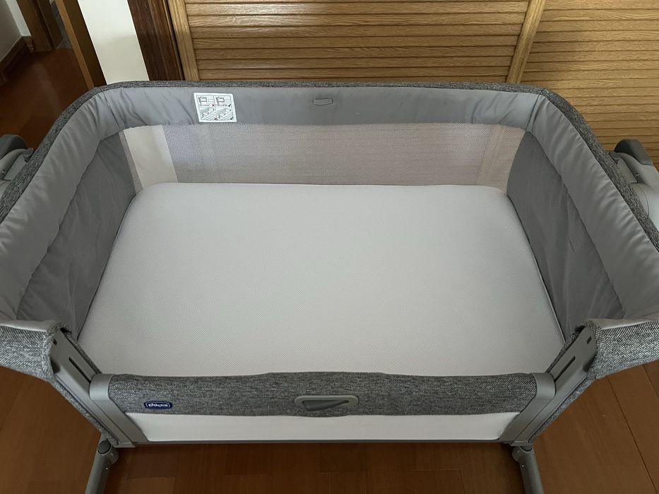 Vendo berco next to me magic evo cinza
