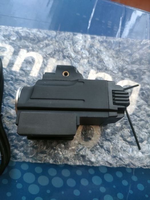 Lanterna tática com laser