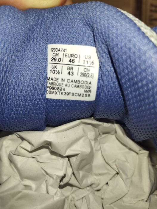 Продам кросівки Asics Jog 100S