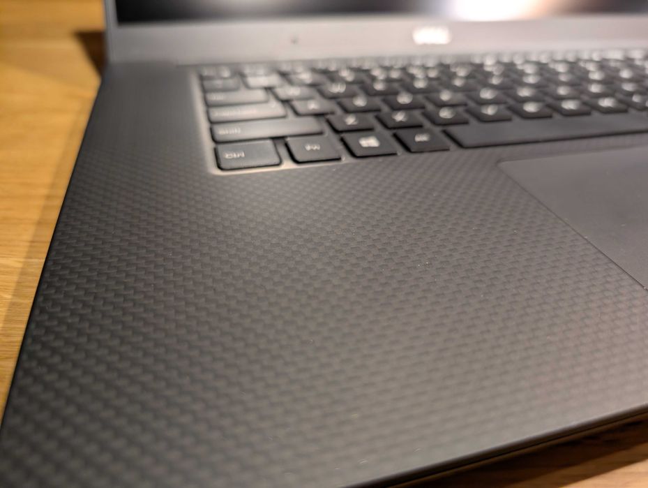 DELL XPS 15 9560 | i7 | 16GB | 512GB SSD | GTX 1050 | 1wł.