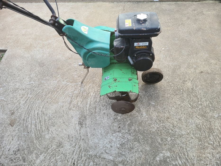 Motoenxada motor Robin EY20