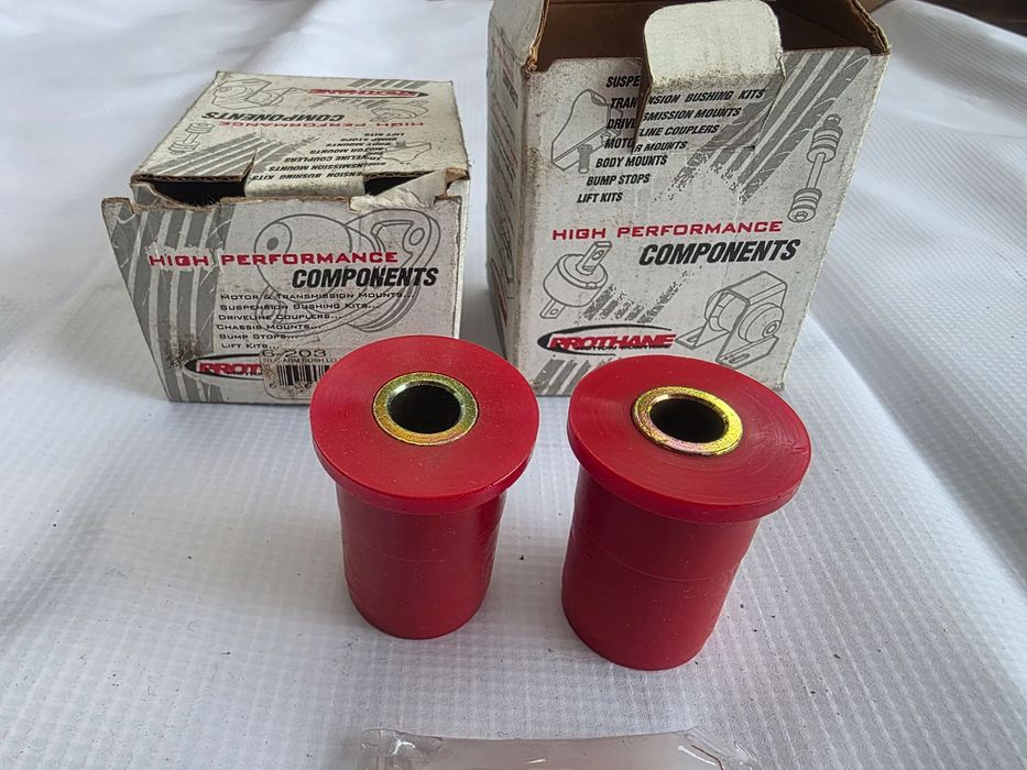TULEJA WAHACZA PRZEDNIEGO FORD MUSTANG 1967-1973R