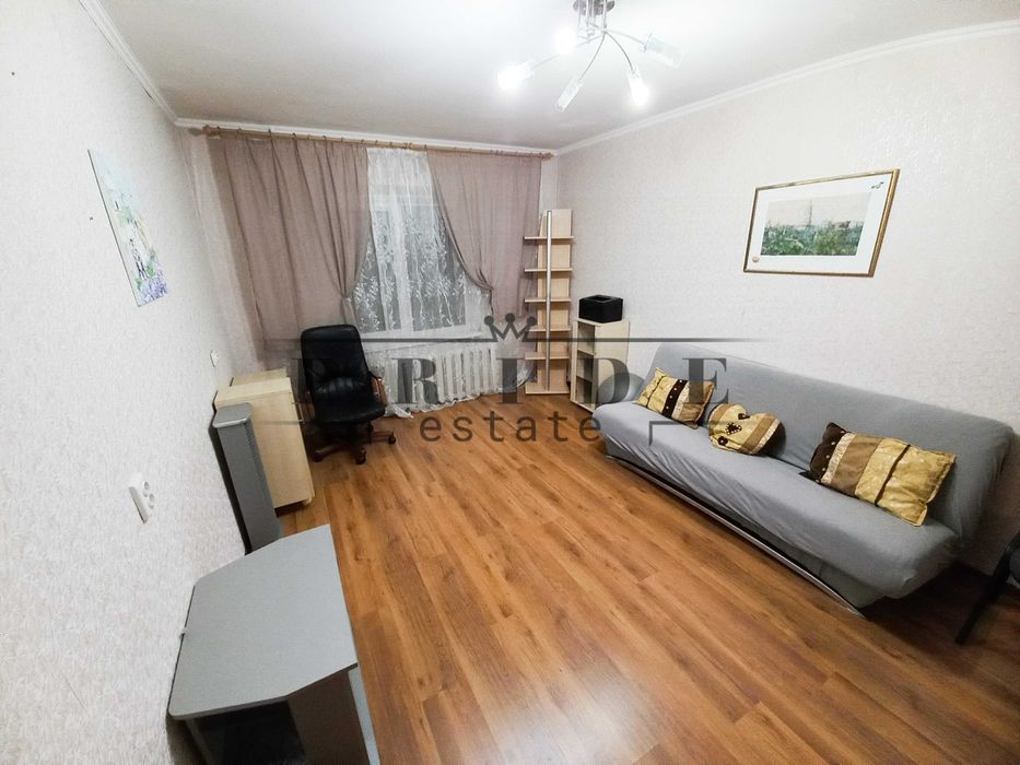 Продаж двокімнатної квартири, Троєщина, Червоної Калини 91 в