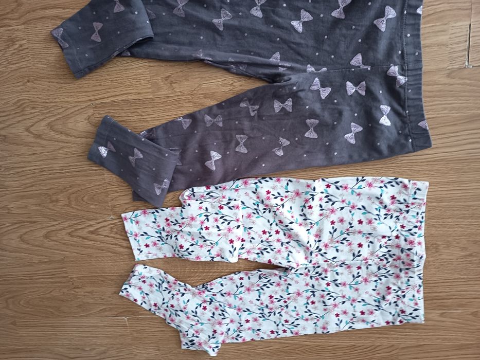 Zestaw legginsów r.128