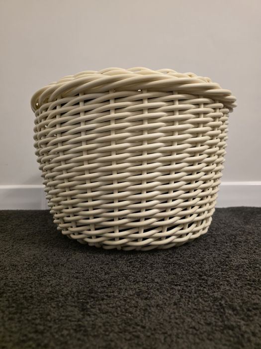 Кашпо ручної роботи з ротангу — стильне та міцне