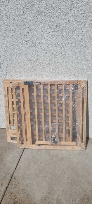 Barreira de segurança de maderia da Safety 1st