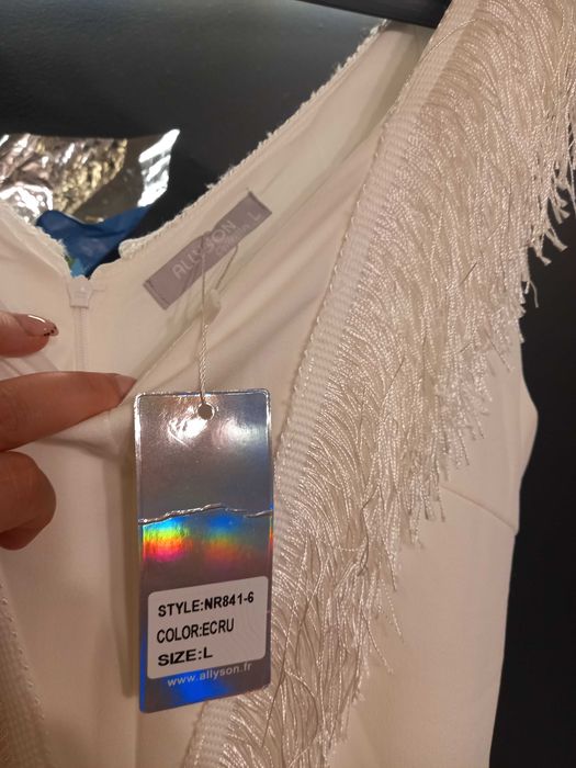 Sukienka z frędzlami syrenka biała