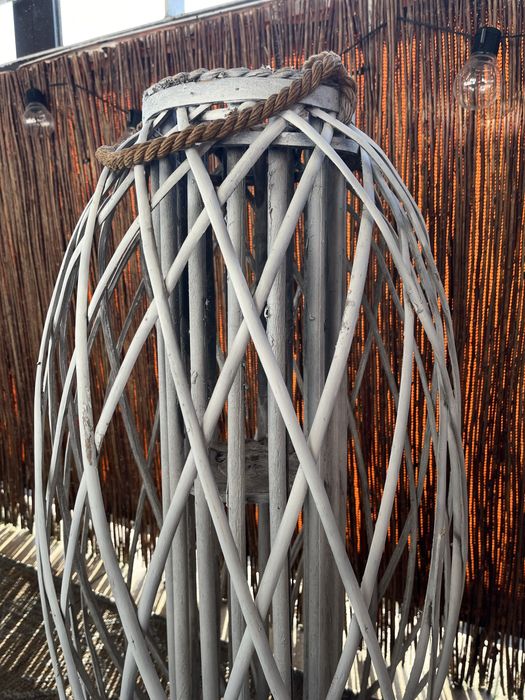 Lampion ogrodowy bambusowy bialy