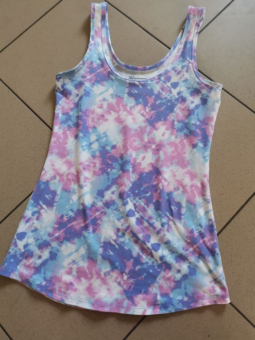 Obcisły top sportowy na ramiączkach kolorowa bluzka bokserka bez rękaw