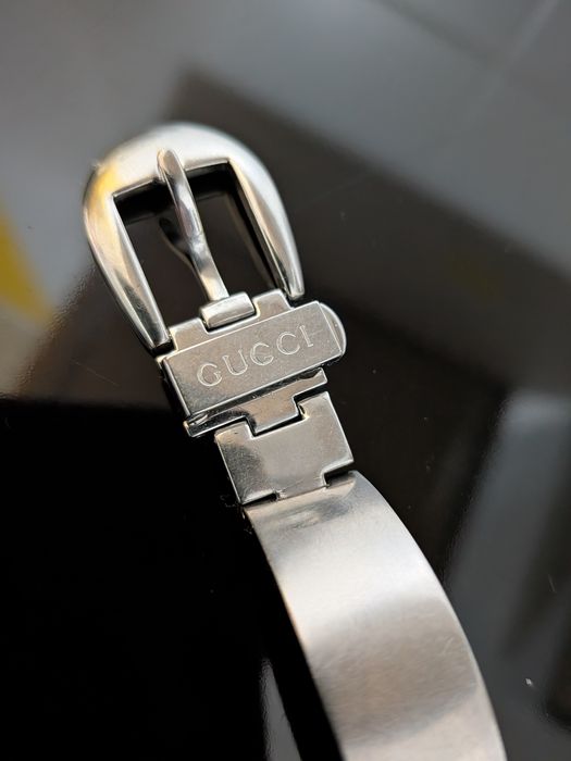 Relógio Gucci 6700L Vintage Swiss Made – Preto Elegante