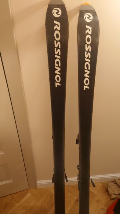 Narty Rossignol Saphir 160 cm.