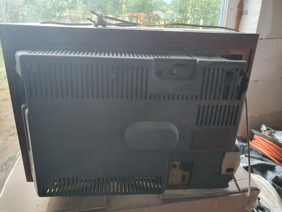 Stary telewizor Unitra