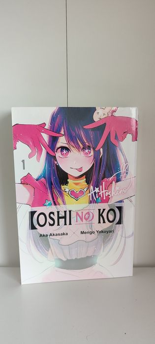 Vendo volume 1 do manga Oshi no Ko, Edição Inglesa, em ótimo estado.