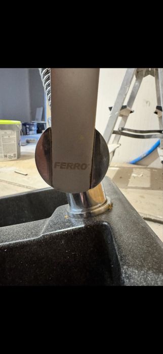 Zlew granitowy (kompozytowy) dwukomorowy + bateria FERRO