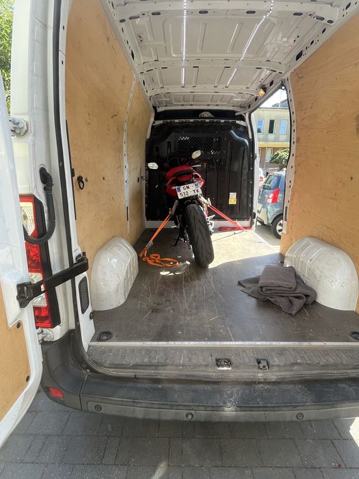 Wynajem busa dostawczego z kierowcą PRZEWÓZ RZECZY TRANSPORT.