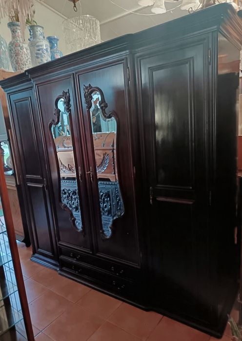 Roupeiro guarda fatos 4 portas