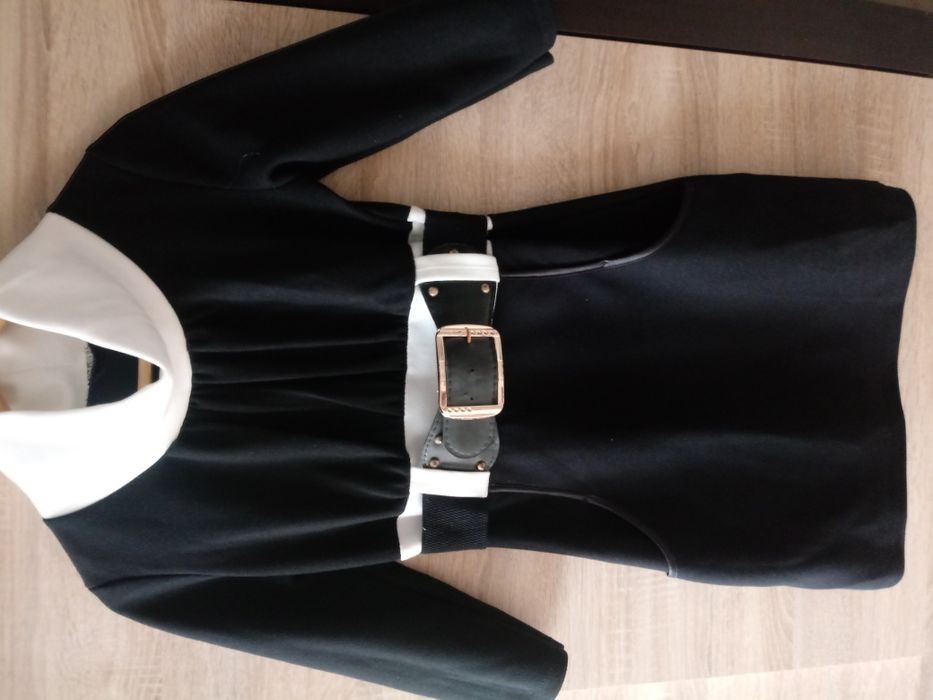 Sukienka  36 S mała czarna mini z paskiem tunika