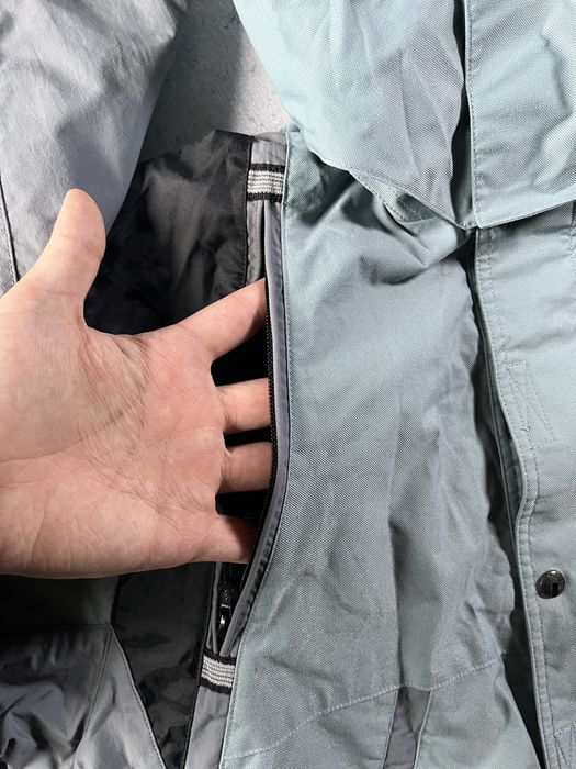 вінтажна вітровка TNF