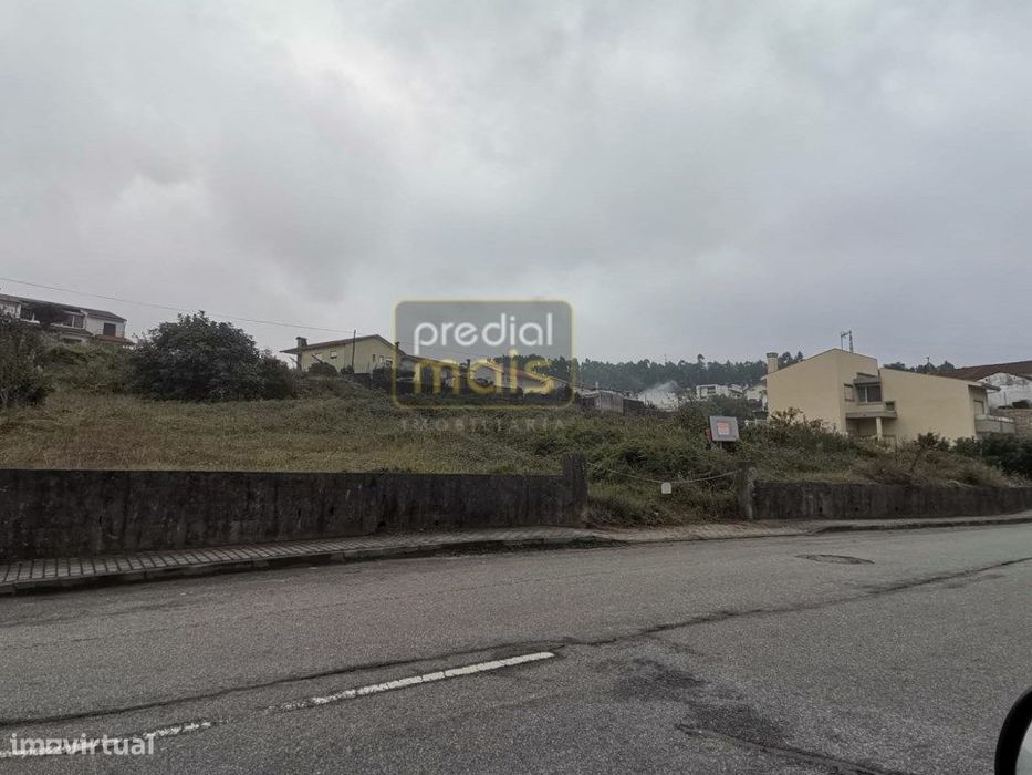 Terreno c/ Projeto Aprovado para 10 Moradias