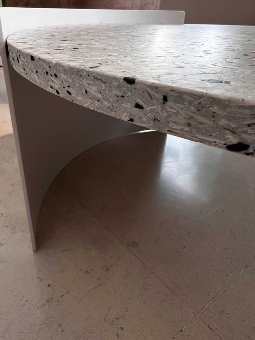 554 BOWY OUTDOOR  TABLE