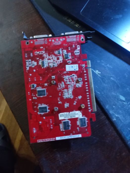 Видеокарта Asus Radeon HD 3650 Slient на 512 мб