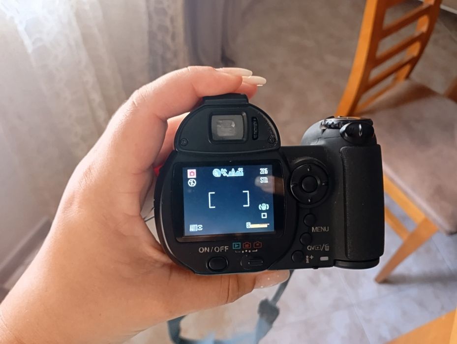 Vendo Maquina fotográfica Konica minolta dimage Z6