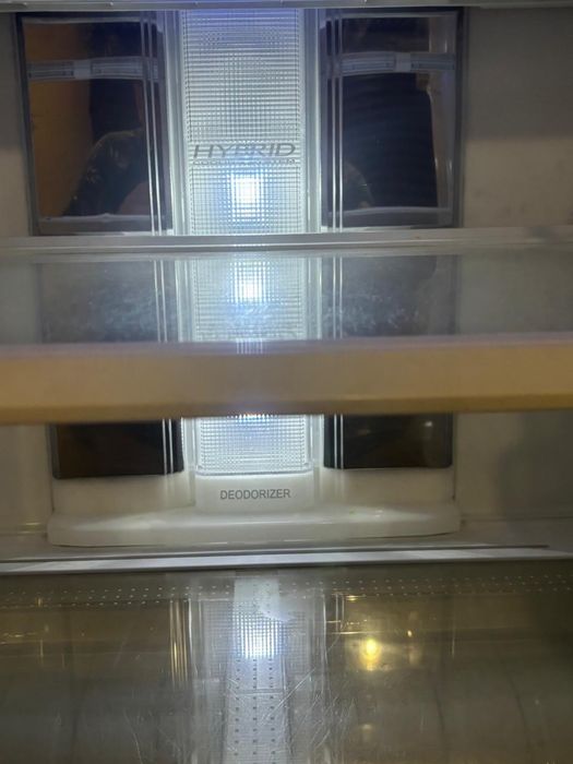 Холодильник SHARP бежевый