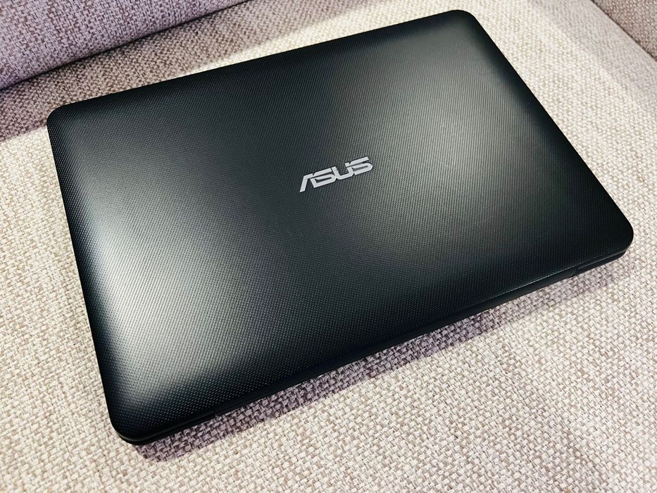 Portátil ASUS R454LJ – i3 / 6GB / 1TB / NVIDIA 920M - Avaria