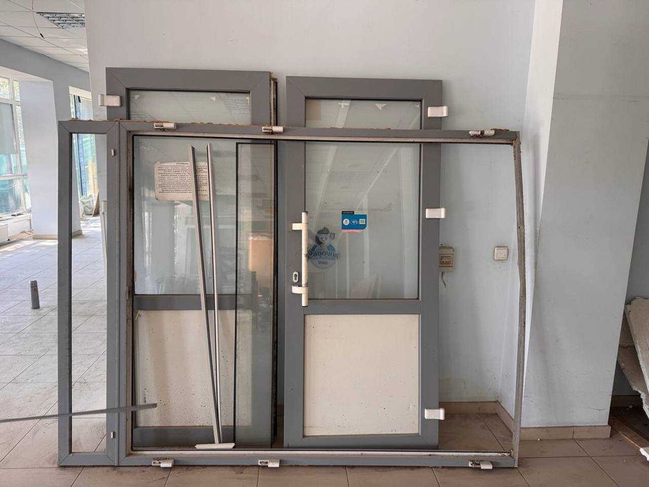 Вікна, дверні блоки алюмінієві та металопластикові для магазину