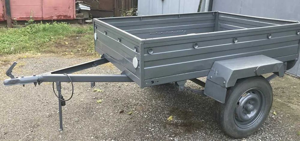 Причіп автомобільний розмір по бортах 1700 на 1240 на 300мм