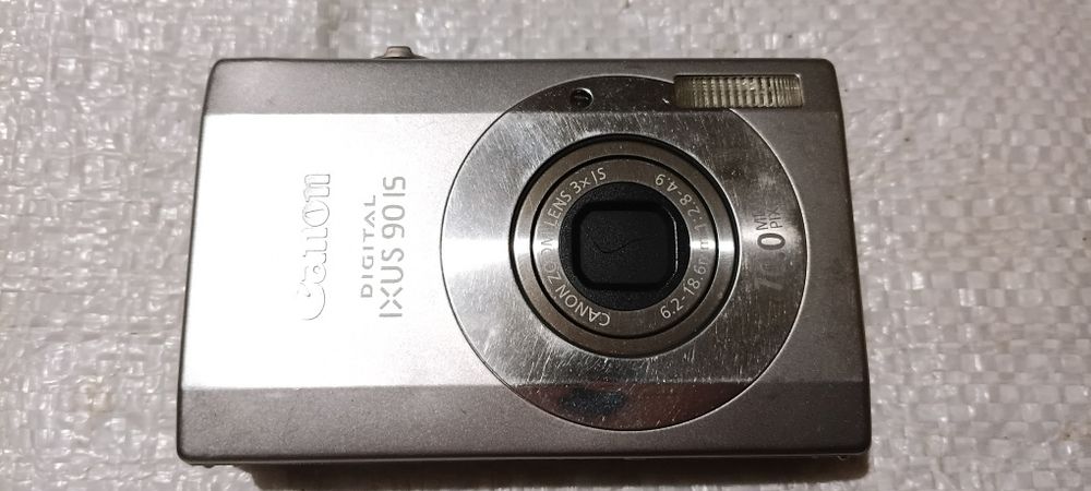 Фотоапарат Canon Digital IXUS 90 IS, працює.