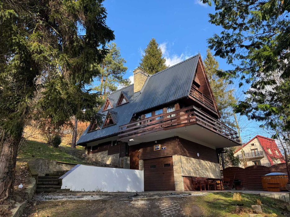 Zanurz się w zieleni – domek dla 12 osób z sauną i balią