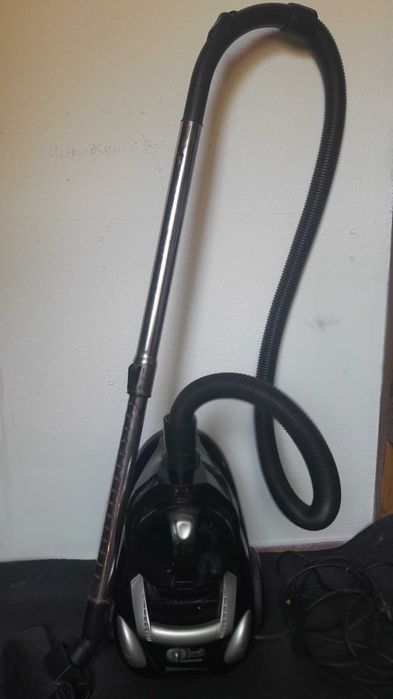 Aspirador preto Elegante